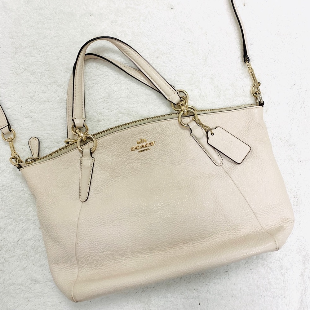 Coach Off White Handbag - Picture 2 of 7